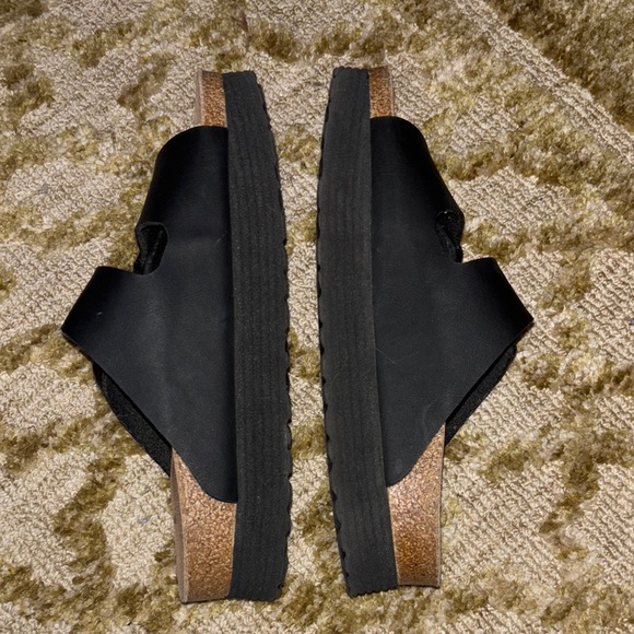 Papillio Platform Birkenstocks Black Sandals - Picture 3 of 6
